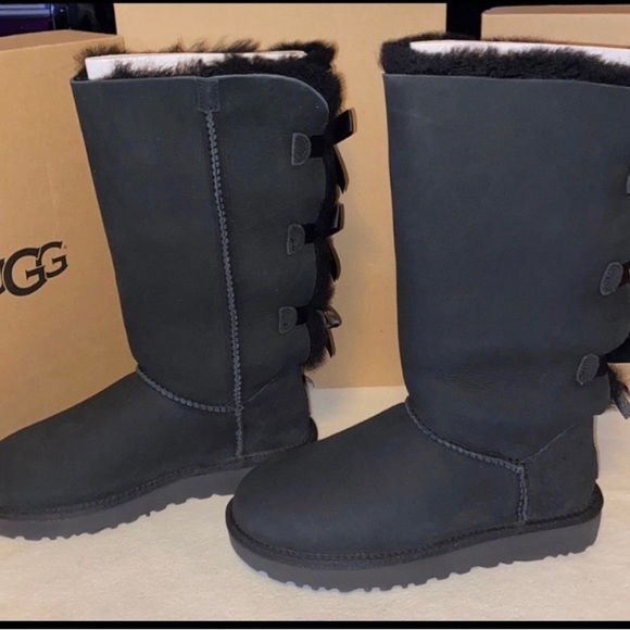 UGG BAILEY BOW TALL - Picture 1 of 5
